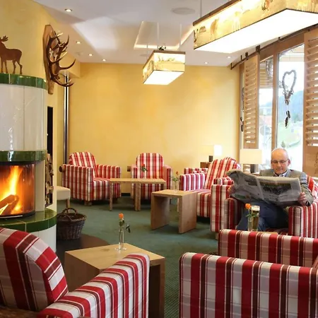 Wellnesshotel Tanne 4* באיירסברון